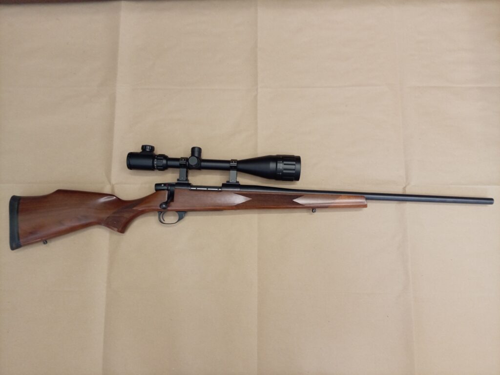 CARABINA BOLT ACTION VANGUARD BY WEATHERBY CAL.243 WIN