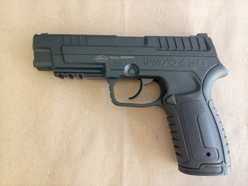 GAMO PISTOLA P-430 CO2 CAL. 4,5